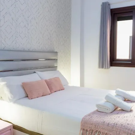 Old Town Luxe Apartment