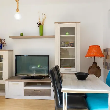 Old Town Luxe Apartment *